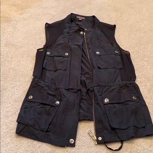 Vince Camuto safari vest